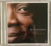 CD Milton Nascimento (perfil)