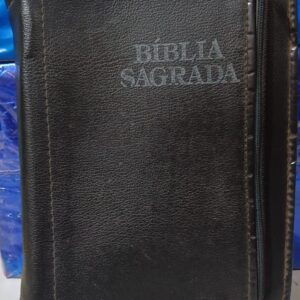 A Bíblia Sagrada - Capa de Couro com Zíper