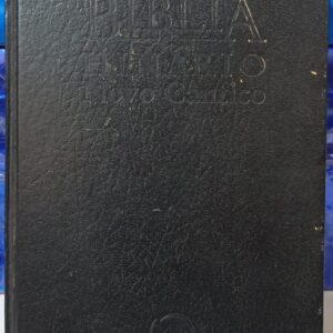 Bíblia e Hinário Novo Cântico